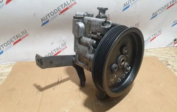 BMW 5 E60 E61 Power steering pump 6774698 7787106 M57N