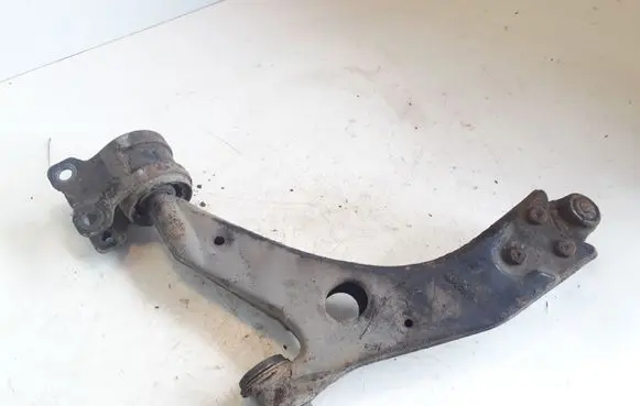 Volvo V50 Front lower control arm/wishbone
