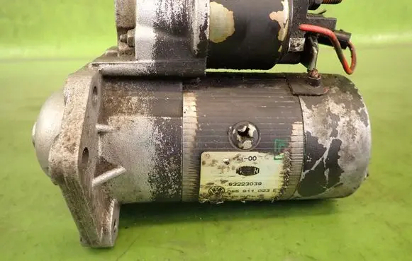 Volkswagen Polo III 6N 6N2 6NF Starter motor 085911023E