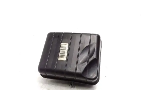 BMW 5 F10 F11 Intake resonator 8512249