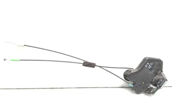 Suzuki Grand Vitara II Rear door lock 60627005