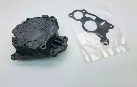 Volkswagen Beetle A5 Vacuum pump 03L145100F