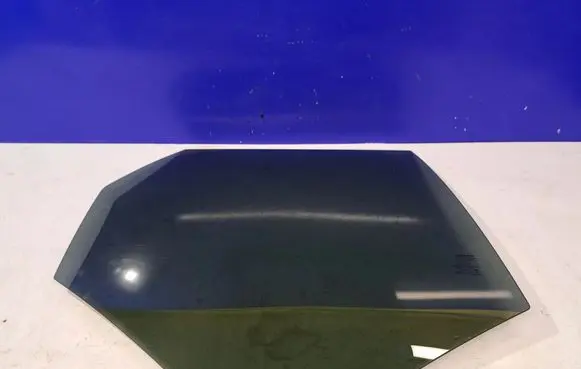 Volvo XC60 Rear door window glass 32244877 31424759