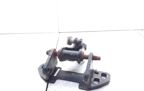 Mercedes-Benz Sprinter W906 Sliding door middle roller runner A9067600347