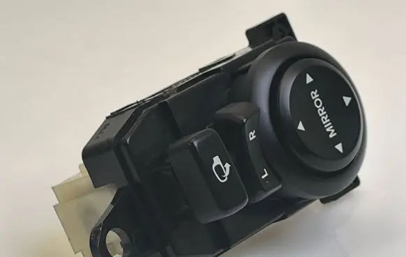 KIA Ceed Wing mirror switch 202008161