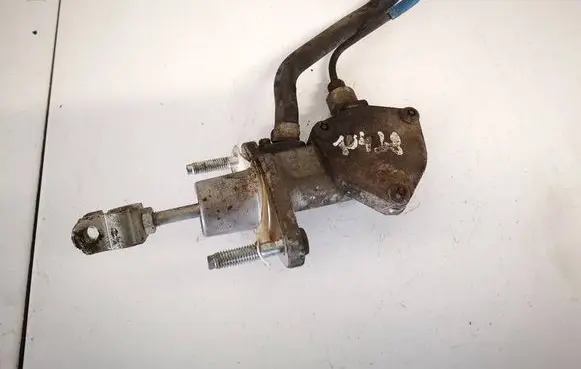 Honda FR-V Clutch master cylinder 