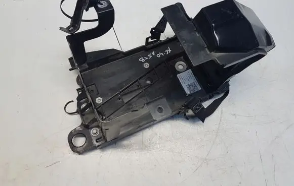 Volvo XC40 Battery box tray 32348533