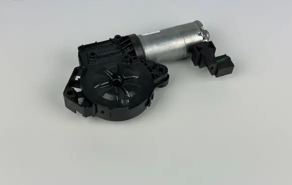 Mercedes-Benz C W205 Sunroof motor/actuator 0390200122 402795B 6048365110