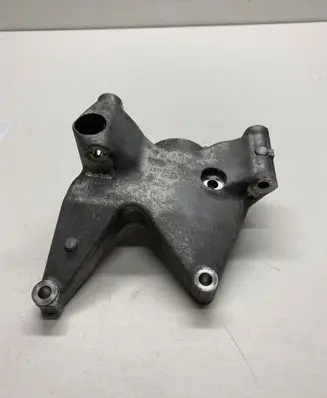 Audi Q5 SQ5 Engine mounting bracket 06M903143AC