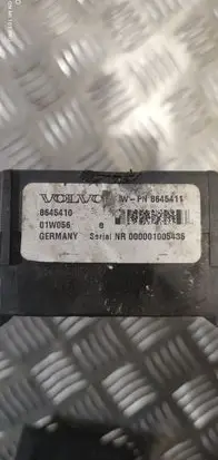 Volvo XC70 Fuse module 8645410