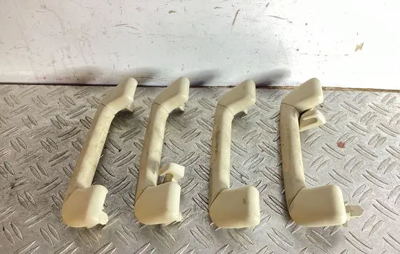 Lexus GS 250 350 300H 450H A set of handles for the ceiling 