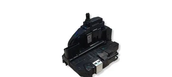 Nissan Leaf II (ZE1) Front door lock B12P