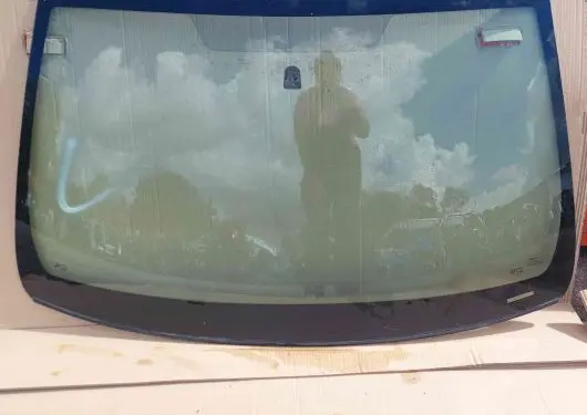 Opel Insignia A Front windscreen/windshield window 