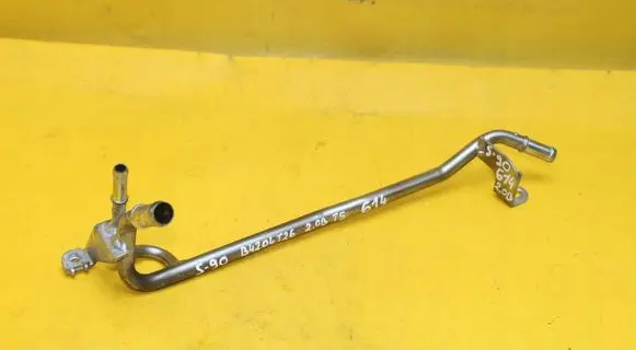 Volvo S90, V90 Engine coolant pipe/hose