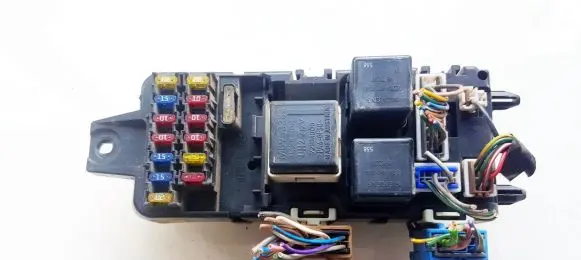 Volvo S40, V40 Fuse box set 0718982