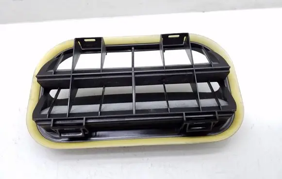 Mercedes-Benz CLA C117 X117 W117 Quarter panel pressure vent A1698300342