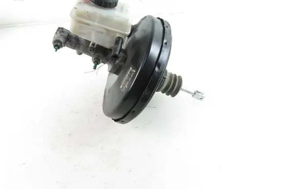 Dacia Sandero Brake booster 8200941229