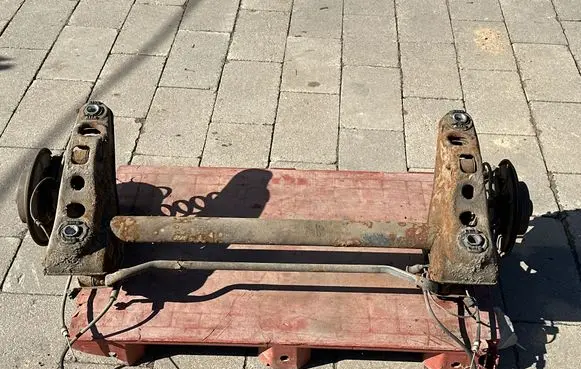 Mercedes-Benz Vaneo W414 Rear axle beam 