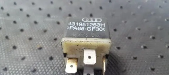 Audi TT Mk1 Other relay 431951253H