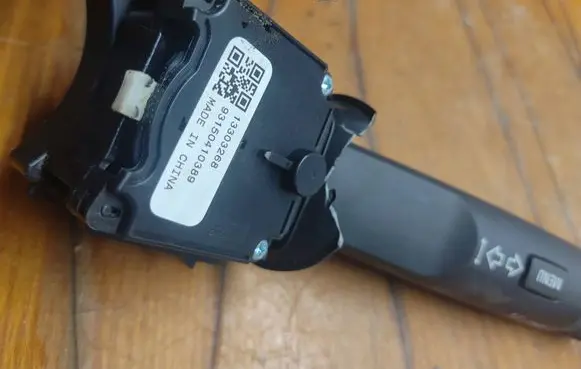 Opel Insignia A Indicator stalk 13303268