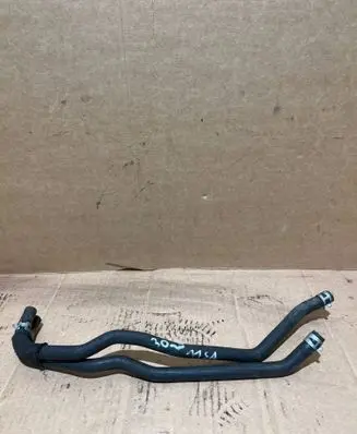 Toyota Aygo AB10 Engine coolant pipe/hose 