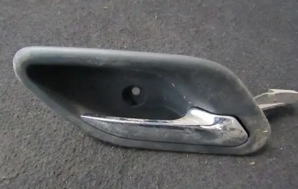 BMW 5 E39 Rear door interior handle 8226050