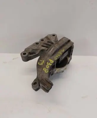Peugeot 308 Engine mount bracket 4A103720