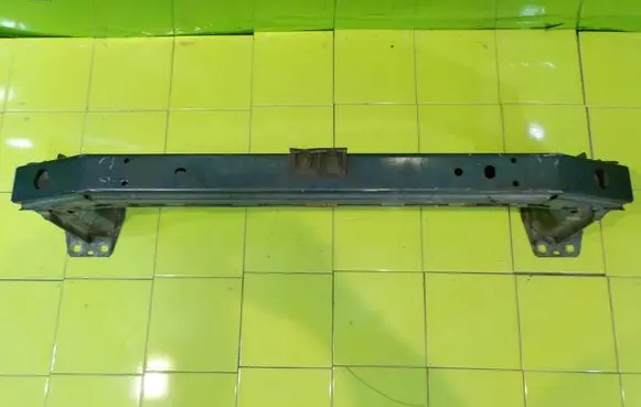 Land Rover Freelander 2 - LR2 Front bumper foam support bar PRZOD