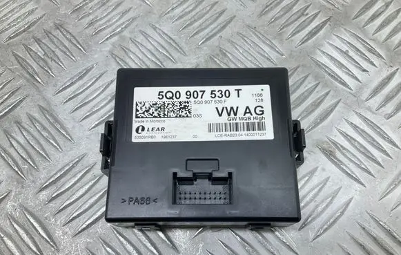 Volkswagen Golf VII Gateway control module 5Q0907530T