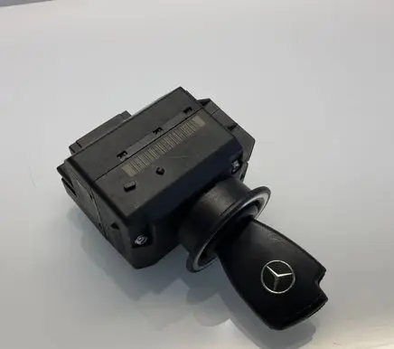 Mercedes-Benz E W211 Ignition lock 2115451008 330022 9003928690206182
