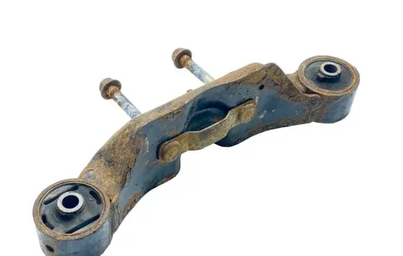 Subaru XV I Rear differential/diff mount bracket 41310AG023