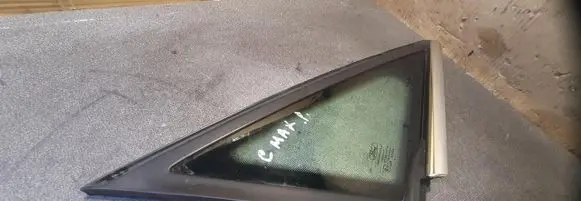 Ford C-MAX II Front triangle window/glass 2016R