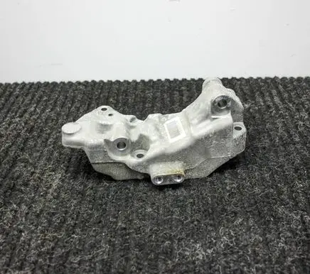 Volvo V60 Generator/alternator bracket 31670108