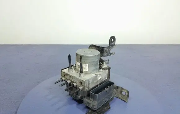 Peugeot 5008 ABS Pump 9826037080