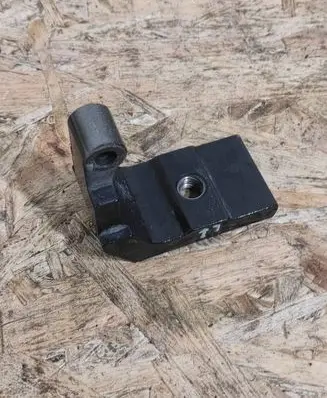 BMW 7 F01 F02 F03 F04 Rear door lower hinge 7177589