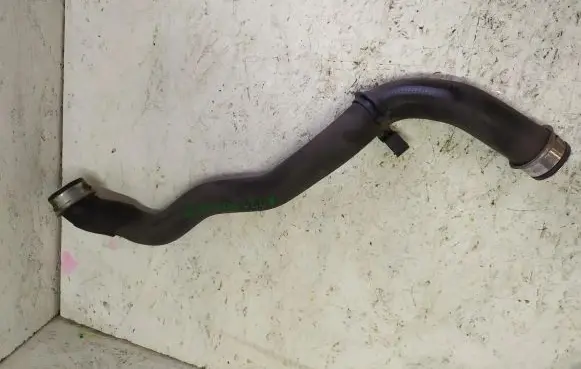Mercedes-Benz S W221 Engine coolant pipe/hose A2215010784
