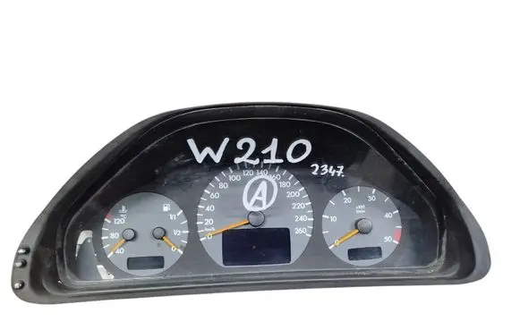 Mercedes-Benz E W210 Speedometer (instrument cluster) A2105402911