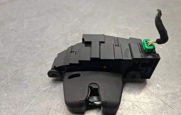 Citroen Berlingo Tailgate/trunk/boot lock/catch/latch 9671153780