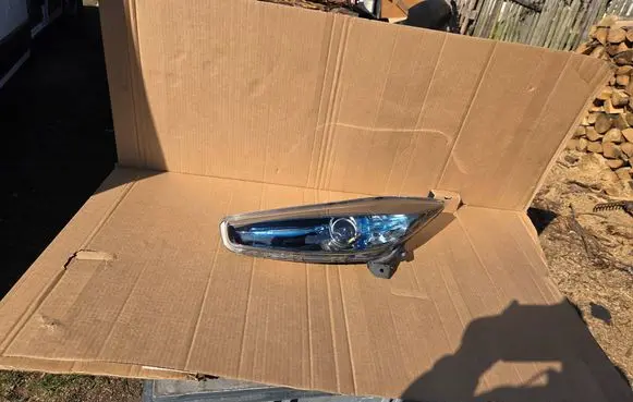 Renault Zoe Headlight/headlamp 260605036R