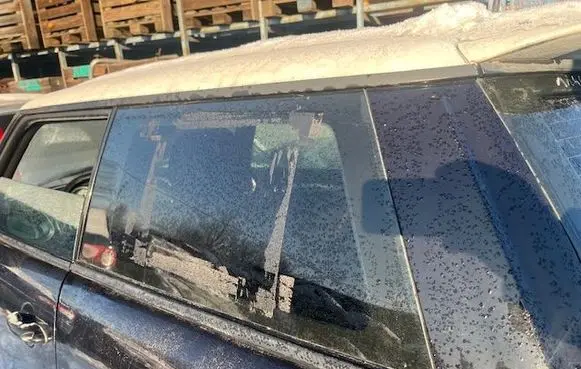Mini One - Cooper Coupe R56 Rear side window 