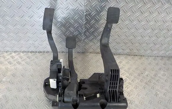 Fiat Ducato Pedal assembly 