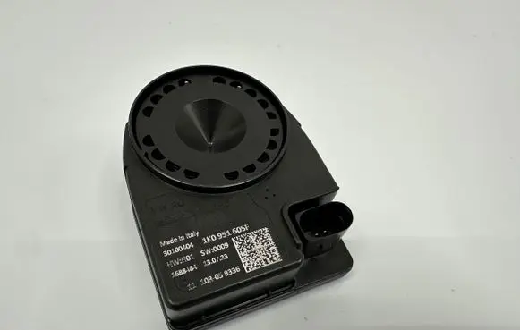 Porsche Macan (95B) Alarm system siren 95B129607