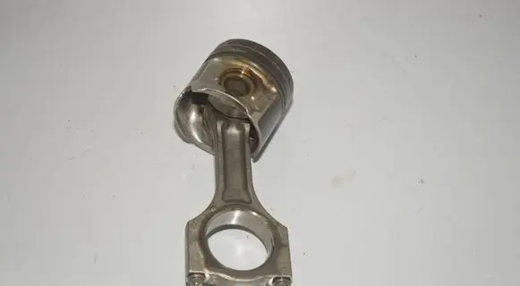 Piston