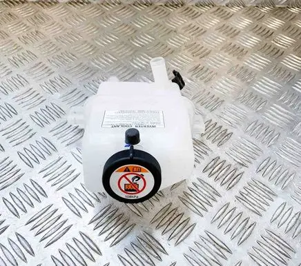 Toyota C-HR I Coolant expansion tank/reservoir