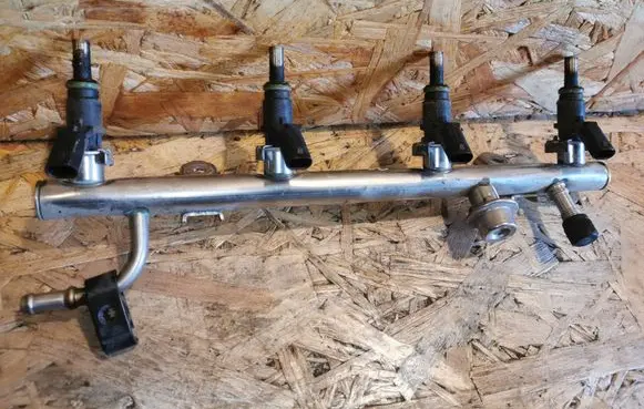 Fuel injectors set