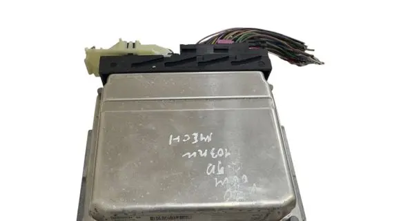 Volvo V70 Engine control unit/module 0281001776 28SA4018 1112