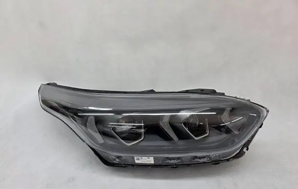 KIA Ceed Headlight/headlamp 92102J7500
