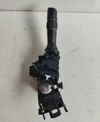 Toyota Avensis T270 Indicator stalk 173832