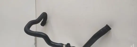 BMW 5 E39 Engine coolant pipe/hose