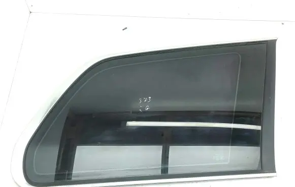 Volvo XC90 Rear side window